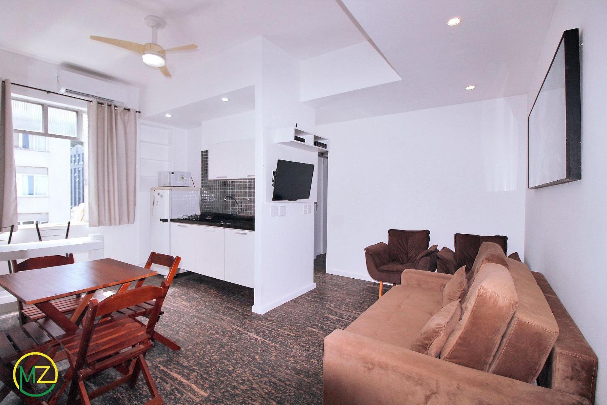 Apartamento Sala C/ 2 Banheiros 4 Pessoas *